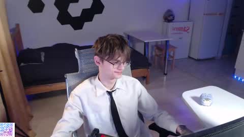 Snapshot of shiromy_ chatting on 24, 11, 2025 shiromy_ online show from 24, 11, 2025