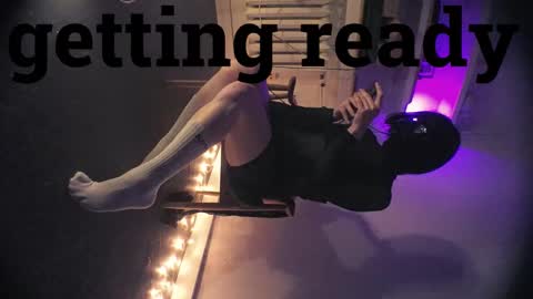 Snapshot of shoes_europe chatting on 19, 11, 2025 Vara online show from 19, 11, 2025