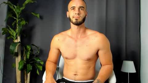 Snapshot of shooter_boy_ chatting on 28, 10, 2025 Shooter online show from 28, 10, 2025