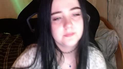 Snapshot of show_for_you chatting on 18, 11, 2025 show_for_you online show from 18, 11, 2025