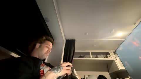 shred4dayz420 online show from 17, 3, 2026