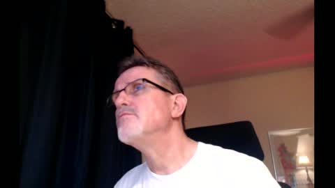 Snapshot of shrewtamer chatting on 26, 2, 2025 shrewtamer online show from 26, 2, 2025