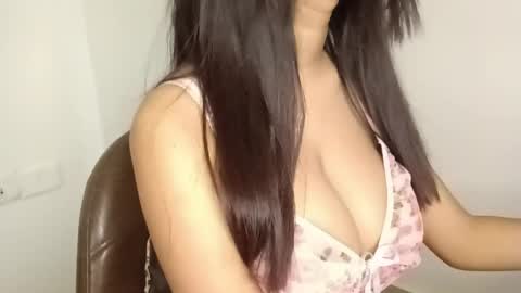 shreya_0 online show from 27, 4, 2026