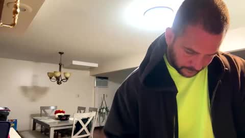 Snapshot of shubby420 chatting on 15, 10, 2025 YeahBoi420 online show from 15, 10, 2025