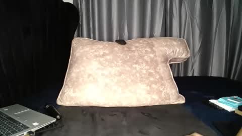 Snapshot of shugacubee chatting on 1, 2, 2025 EVA online show from 1, 2, 2025