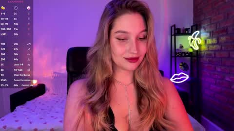 Snapshot of shy_bee chatting on 14, 10, 2025 Alice online show from 14, 10, 2025