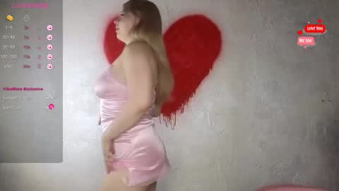 Snapshot of shy_blondiee chatting on 20, 9, 2025 Molly online show from 20, 9, 2025