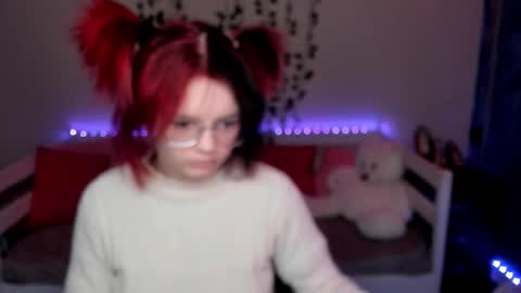 Snapshot of shy_elina01 chatting on 14, 11, 2025 shy_elina01 online show from 14, 11, 2025