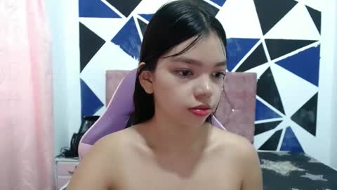 Snapshot of shy_luna18 chatting on 2, 11, 2025 luna online show from 2, 11, 2025