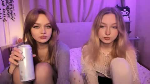 Snapshot of shy_meowmegan chatting on 4, 10, 2025 Megan 3 online show from 4, 10, 2025