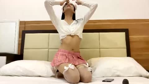 Snapshot of shy_pink_doll chatting on 19, 6, 2026 shy_pink_doll online show from 19, 6, 2026