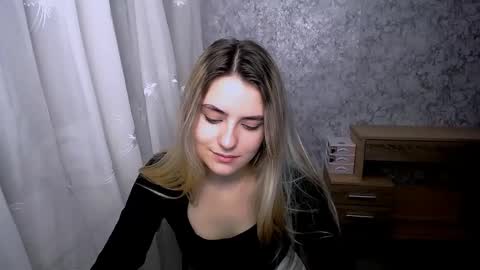 shy_sabrina_ online show from 23, 12, 2024