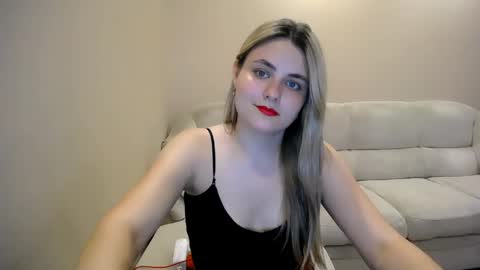 Snapshot of shy_sabrina_ chatting on 26, 5, 2026 shy_sabrina_ online show from 26, 5, 2026