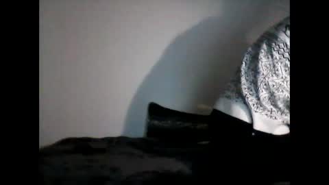 shyboyhugecum2020 online show from 25, 1, 2025