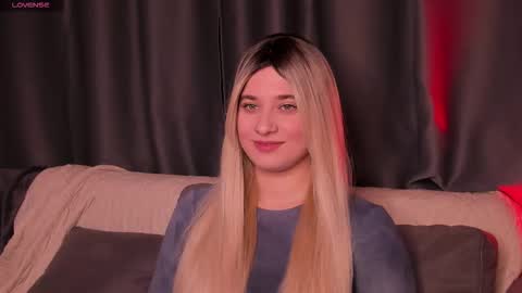 Snapshot of shybunny01 chatting on 17, 10, 2025 Mary online show from 17, 10, 2025