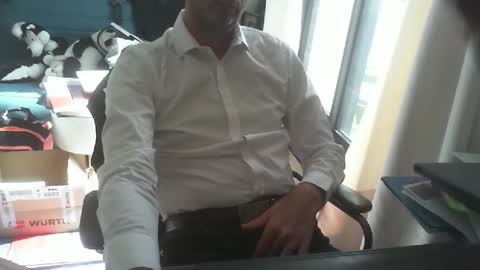 Snapshot of shyfrenchcock chatting on 9, 10, 2025 shyfrenchcock online show from 9, 10, 2025