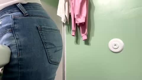 Snapshot of shyg1r1 chatting on 9, 2, 2025 Sasha online show from 9, 2, 2025