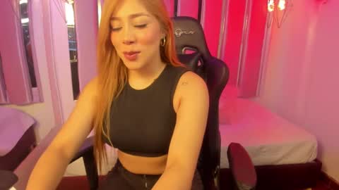 Snapshot of shygoddess_69 chatting on 14, 9, 2025 shygoddess_69 online show from 14, 9, 2025