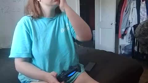 Snapshot of shylee538825 chatting on 6, 10, 2025 shylee538825 online show from 6, 10, 2025