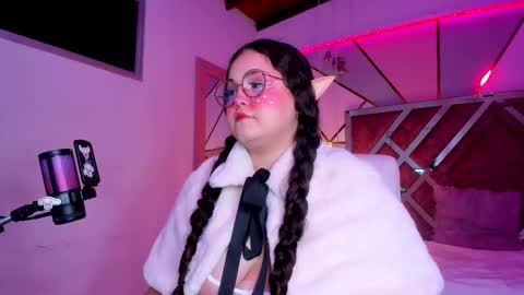 Shyly online show from 25, 2, 2026