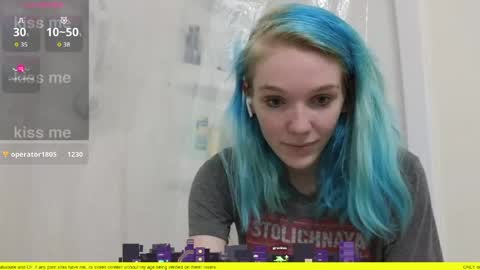 Snapshot of shyohiogirl chatting on 8, 6, 2026 Hippie online show from 8, 6, 2026