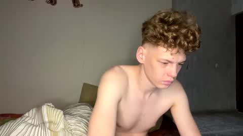 Snapshot of shyredstar chatting on 21, 12, 2024 Tom and Betty online show from 21, 12, 2024