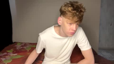 Snapshot of shyredstar chatting on 23, 12, 2024 Tom and Betty online show from 23, 12, 2024