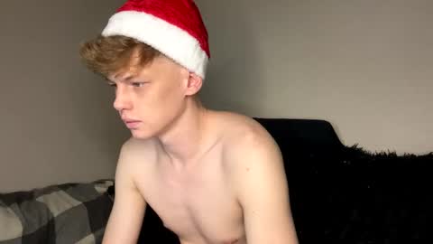 Snapshot of shyredstar chatting on 24, 12, 2024 Tom and Betty online show from 24, 12, 2024