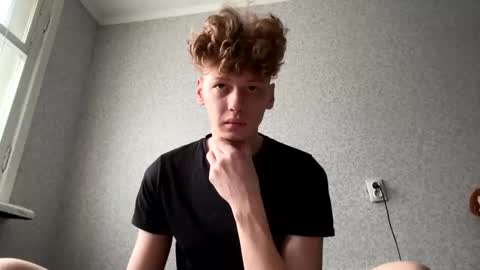 Snapshot of shyredstar chatting on 23, 1, 2025 Tom and Betty online show from 23, 1, 2025