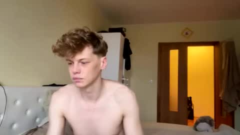 Snapshot of shyredstar chatting on 2, 12, 2025 Tom and Betty online show from 2, 12, 2025