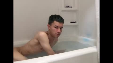 Snapshot of si_one_love chatting on 8, 2, 2025 si_one_love online show from 8, 2, 2025