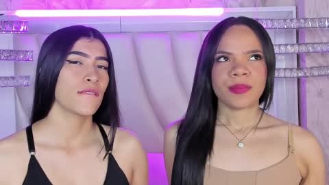 Siara and Zoe tattoo online show from 7, 4, 2026