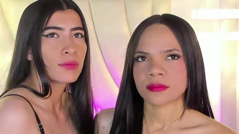 Siara and Zoe tattoo online show from 2, 6, 2026