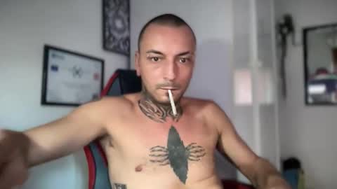 Snapshot of sidvicious23cm chatting on 11, 9, 2025 sidvicious23cm online show from 11, 9, 2025