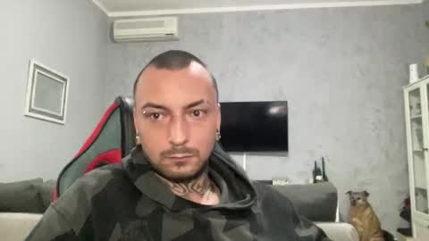 Snapshot of sidvicious23cm chatting on 3, 12, 2025 sidvicious23cm online show from 3, 12, 2025