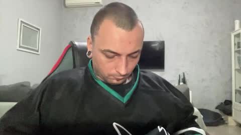 Snapshot of sidvicious23cm chatting on 14, 1, 2026 sidvicious23cm online show from 14, 1, 2026