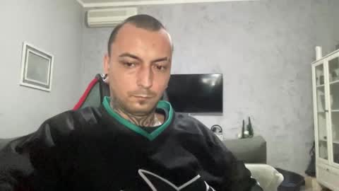 Snapshot of sidvicious23cm chatting on 15, 1, 2026 sidvicious23cm online show from 15, 1, 2026