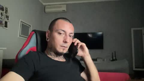 sidvicious23cm online show from 30, 4, 2026