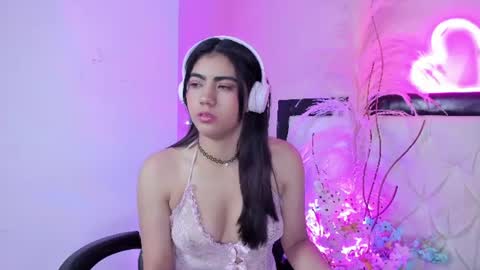 Snapshot of siena_fox chatting on 18, 7, 2026 Siena online show from 18, 7, 2026