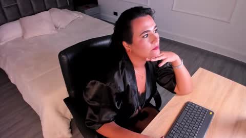 Snapshot of sienarosewood chatting on 21, 11, 2025 Siena Rosewood online show from 21, 11, 2025