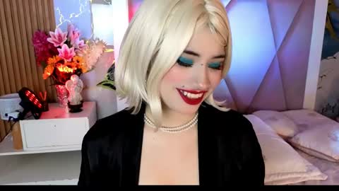 Sienna Desieree online show from 9, 4, 2026