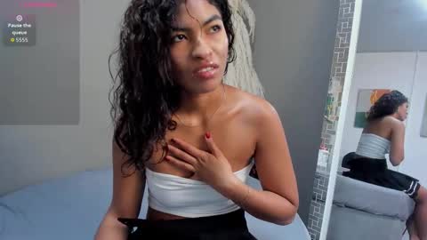 sienna_glow online show from 19, 1, 2026