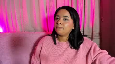 Snapshot of sienna_lux01 chatting on 21, 6, 2026 sienna_lux01 online show from 21, 6, 2026