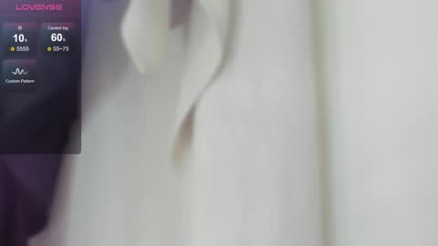 Snapshot of sienna_miller_27 chatting on 13, 9, 2025 Keira online show from 13, 9, 2025