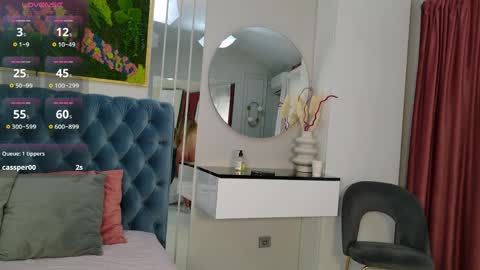 Sienna online show from 6, 4, 2026