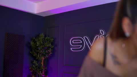 Sienna online show from 29, 11, 2025