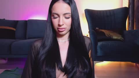 Sienna online show from 5, 4, 2026