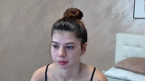 Snapshot of sierra_halle chatting on 1, 2, 2025 SIERRA online show from 1, 2, 2025