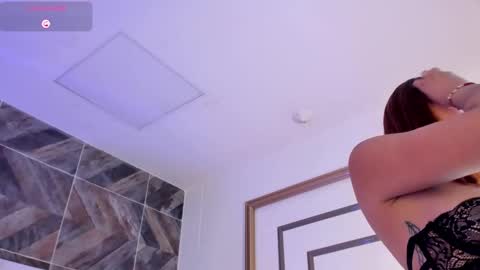 Snapshot of sierrataylor1 chatting on 24, 10, 2025 online show from 24, 10, 2025