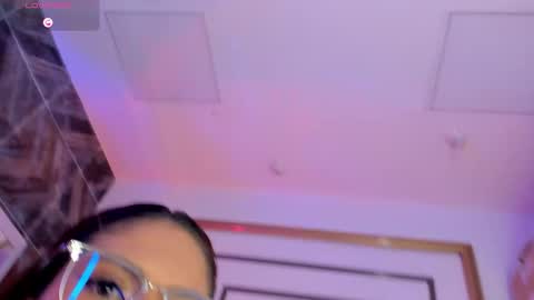 Snapshot of sierrataylor1 chatting on 14, 11, 2025 online show from 14, 11, 2025